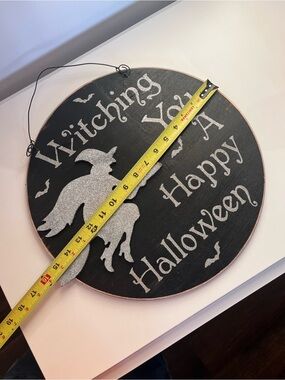 Round Halloween Wall Sign - Black with Silver Glitter